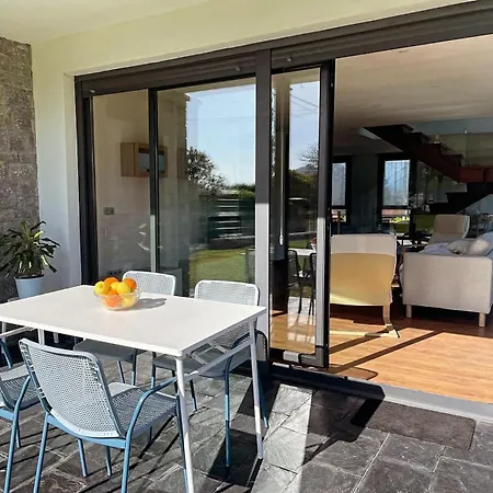 Holiday home Casa El Lloreu Naves (Asturias)