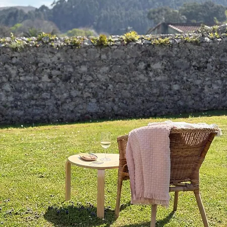 Casa El Lloreu Holiday home Naves (Asturias)